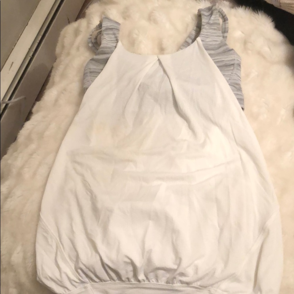Lulu lemon top